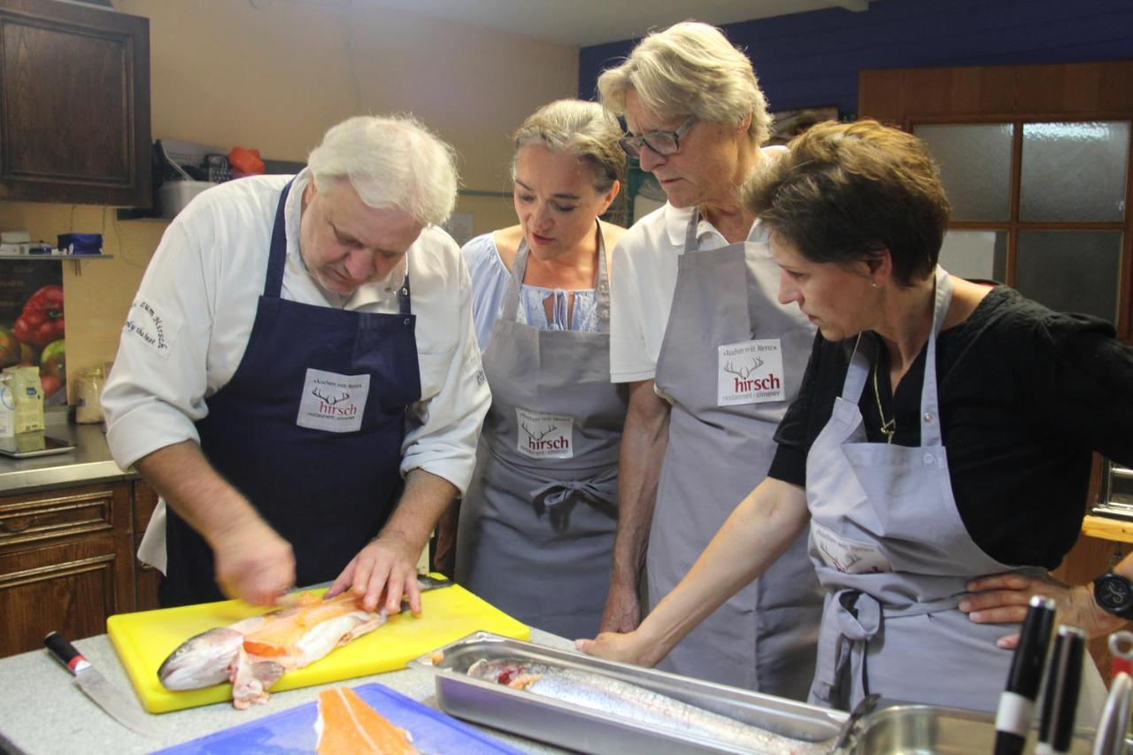 Gasthof Zum Hirsch Neukirch  Bagian luar foto