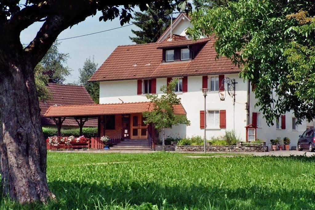 Gasthof Zum Hirsch Neukirch  Bagian luar foto